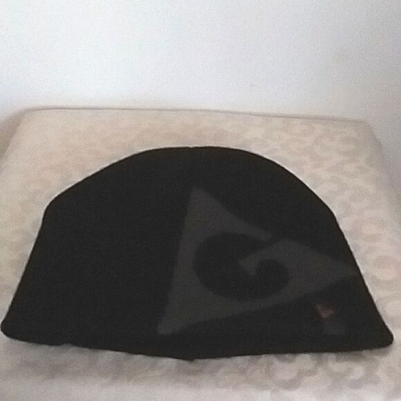 Gerry Beanie Reversible Knit Hat - Picture 4 of 6